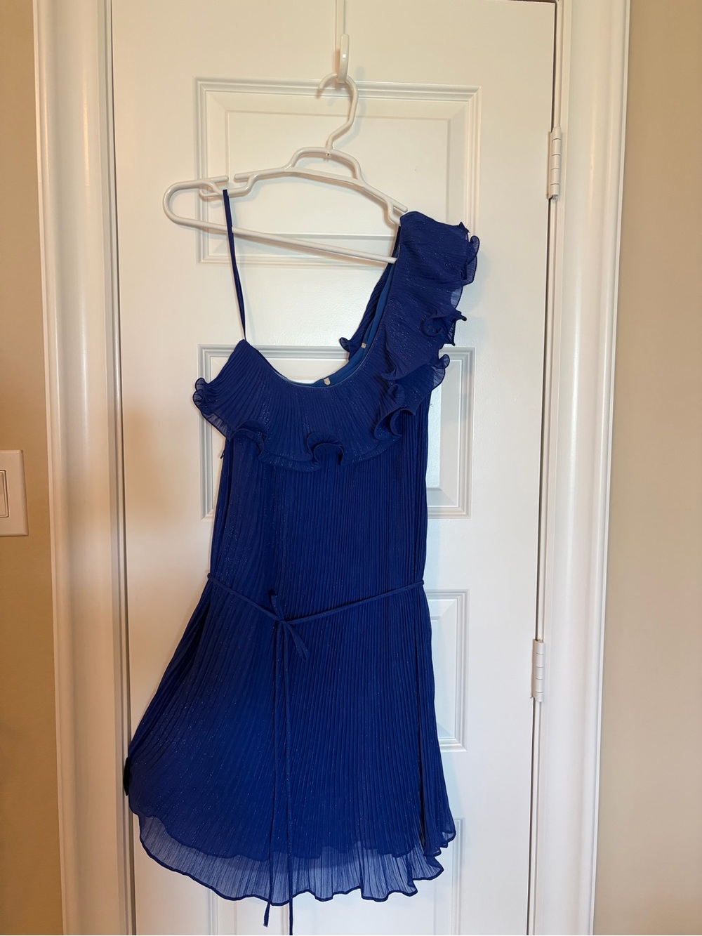 One-Shoulder Ruffle Mini Dress in Royal Blue